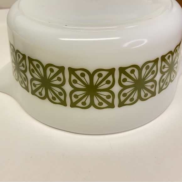 2-PYREX Verde Green/White Square Flowers Casserole Baking Dishes 274-B/1 1/2Qt - Picture 13 of 13